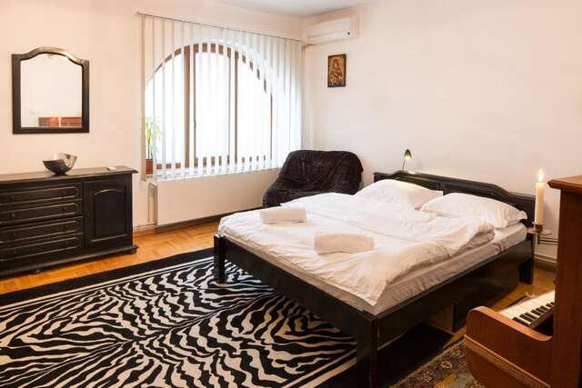 Гостевой дом Black Church Villa Брашов-34