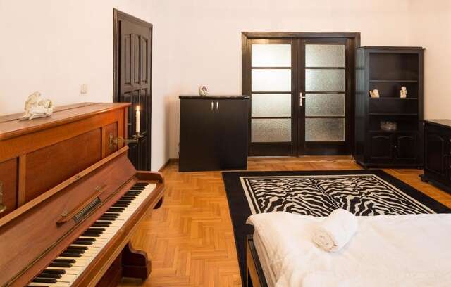 Гостевой дом Black Church Villa Брашов-40